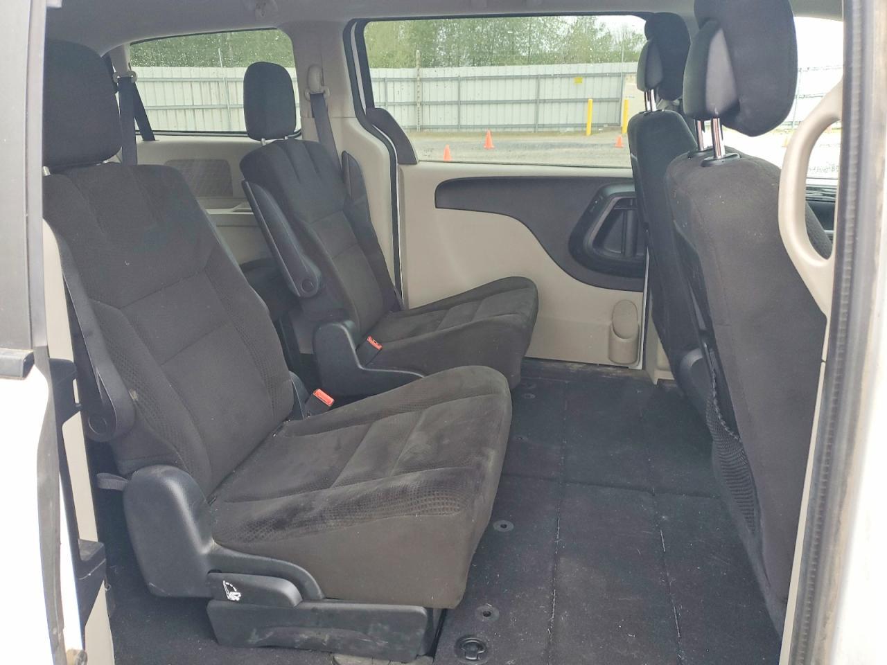 2016 Dodge Grand Caravan Se - zdjęcie 11