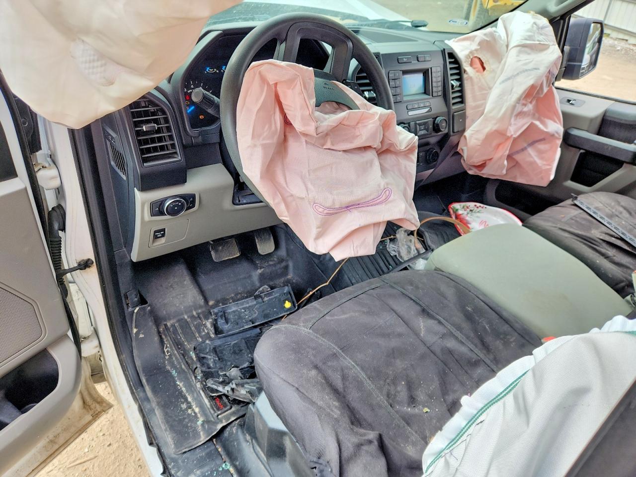 2019 Ford F150 - zdjęcie 8