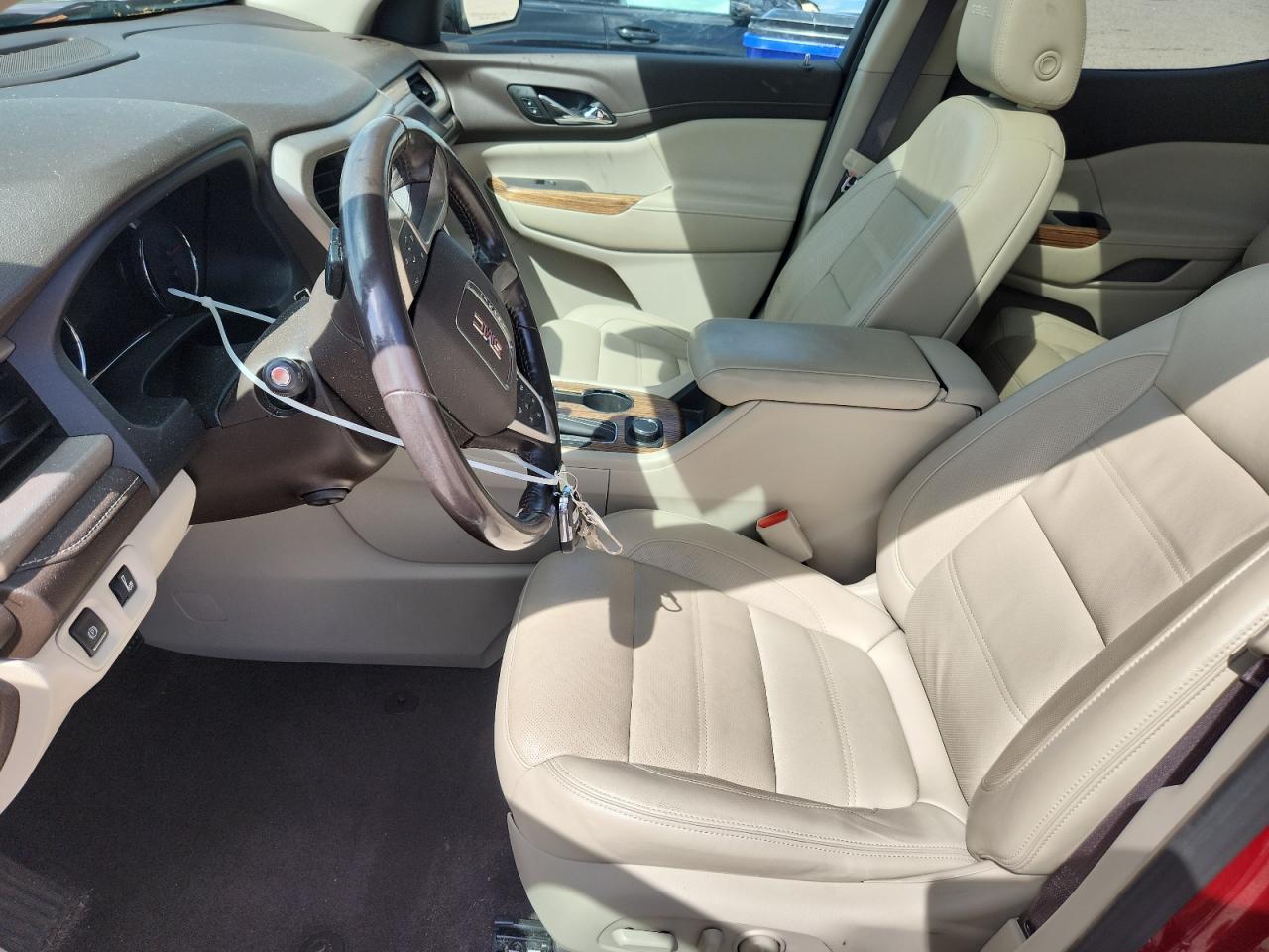 2019 GMC Acadia Denali - zdjęcie 7