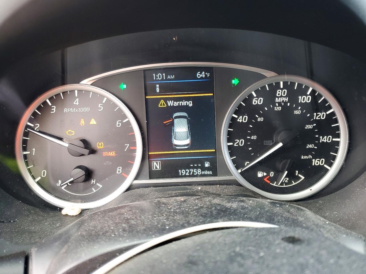 2019 Nissan Sentra Sr - zdjęcie 9
