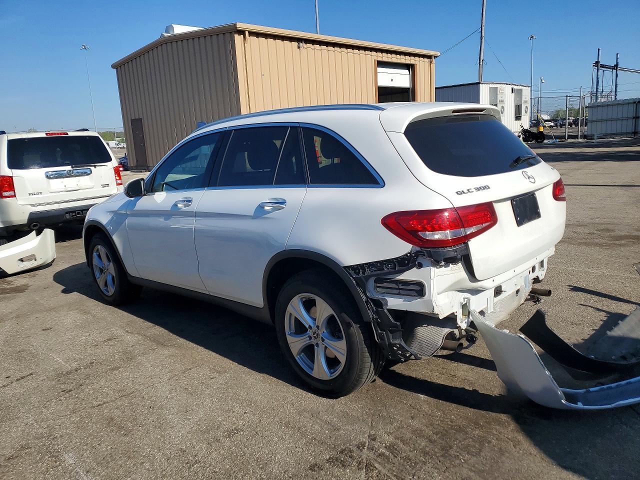 2017 Mercedes-Benz Glc 300 4Matic - zdjęcie 2