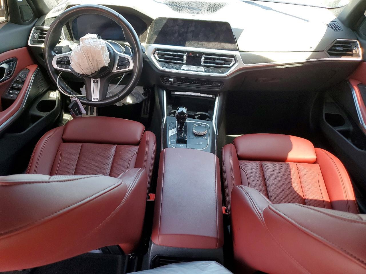 2022 BMW 330Xi - zdjęcie 8