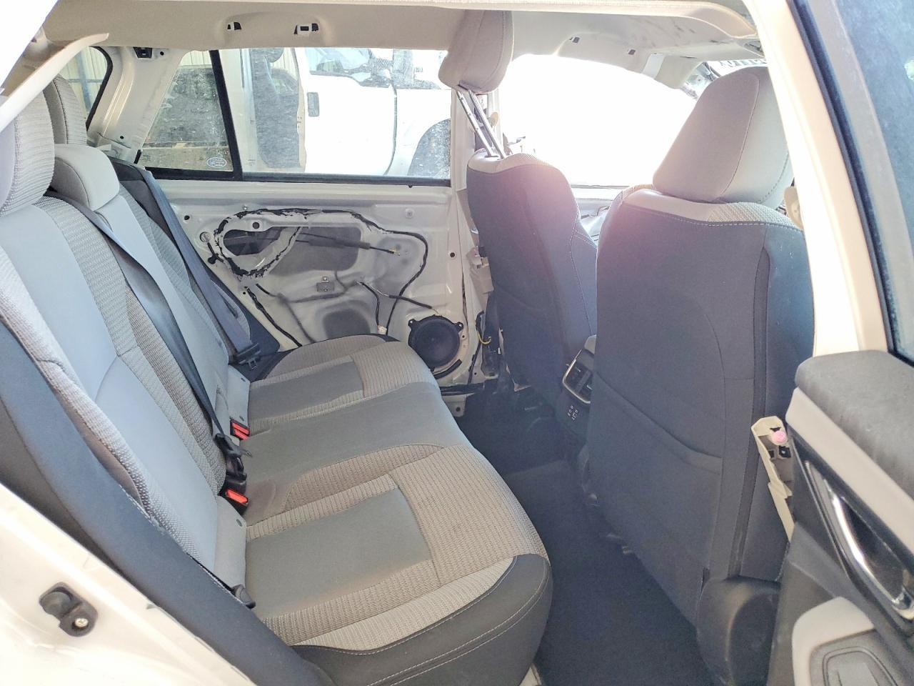 2025 Subaru Outback Premium - zdjęcie 11