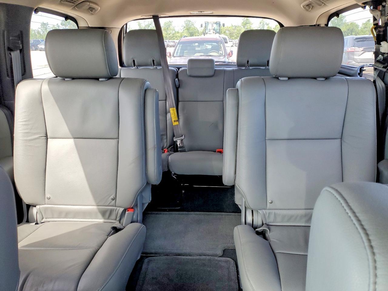 2017 Toyota Sequoia Limited - zdjęcie 10