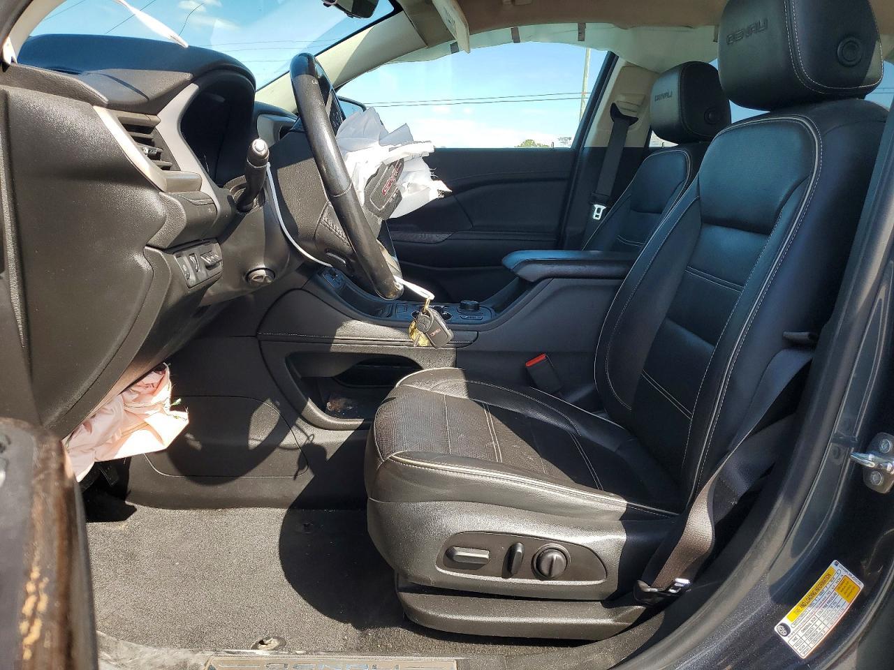 2020 GMC Acadia Denali - zdjęcie 7