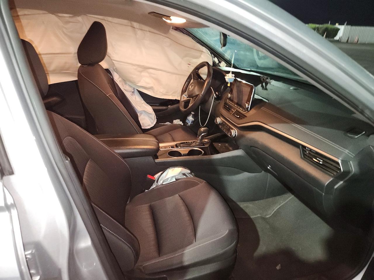 2021 Nissan Altima Sv - zdjęcie 13