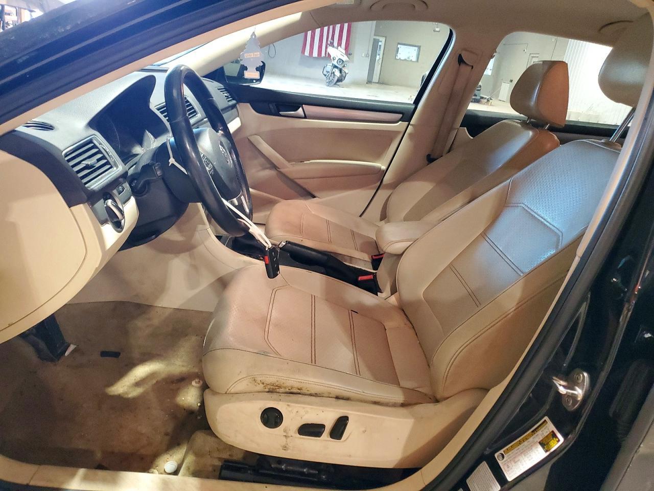 2015 Volkswagen Passat S - zdjęcie 7