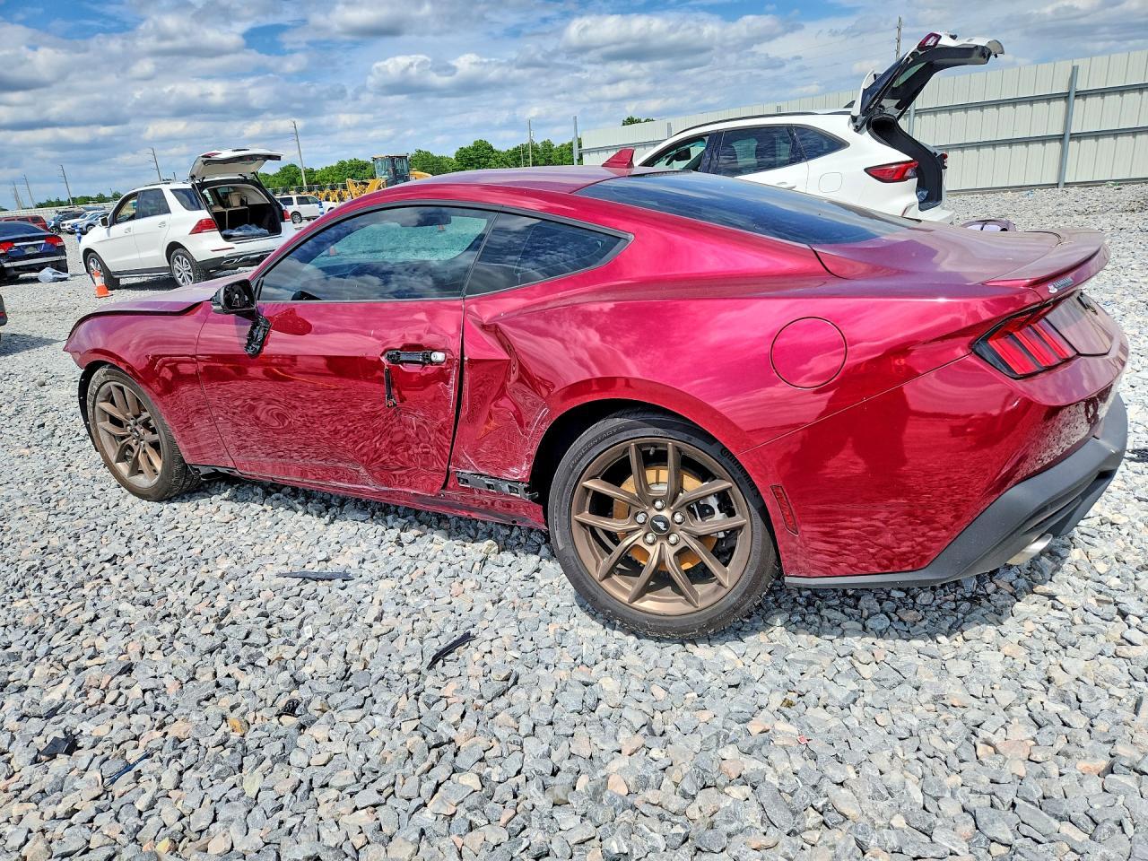 2025 Ford Mustang - zdjęcie 2