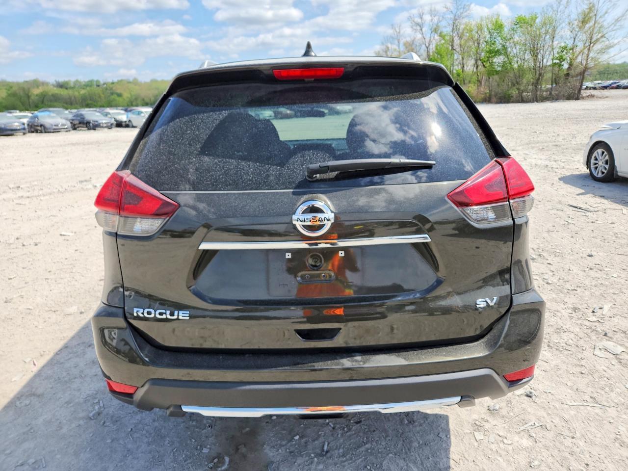 2017 Nissan Rogue - zdjęcie 6