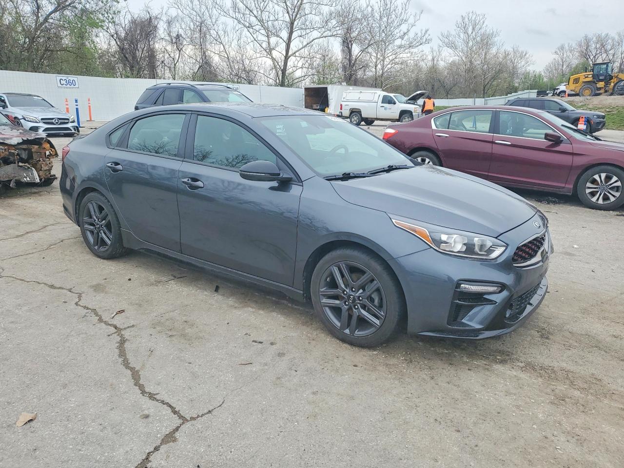 2021 Kia Forte Gt-Line - zdjęcie 4