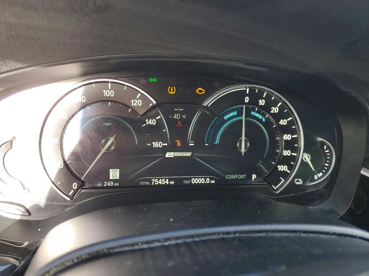 2019 BMW 530E - zdjęcie 9