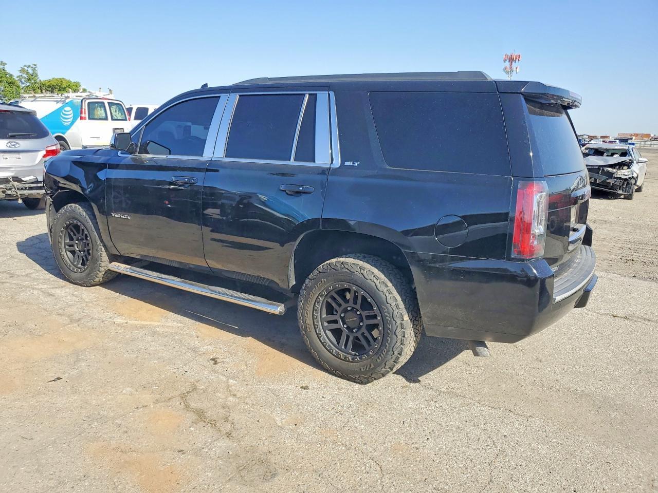 2018 GMC Yukon Slt - zdjęcie 2