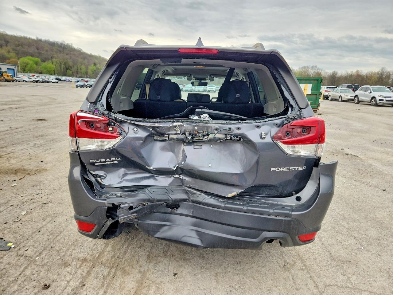 2021 Subaru Forester Premium - zdjęcie 6