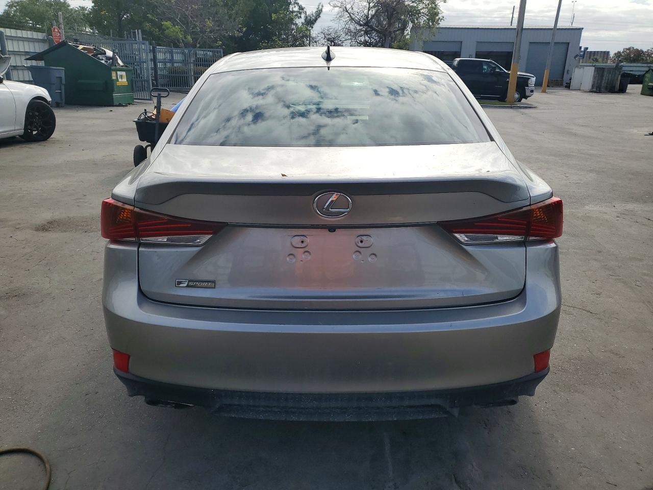 2017 Lexus Is 200T Base - zdjęcie 6