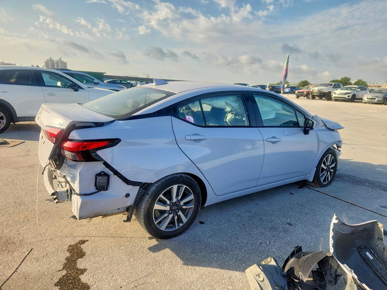 2024 Nissan Versa Sv - zdjęcie 3