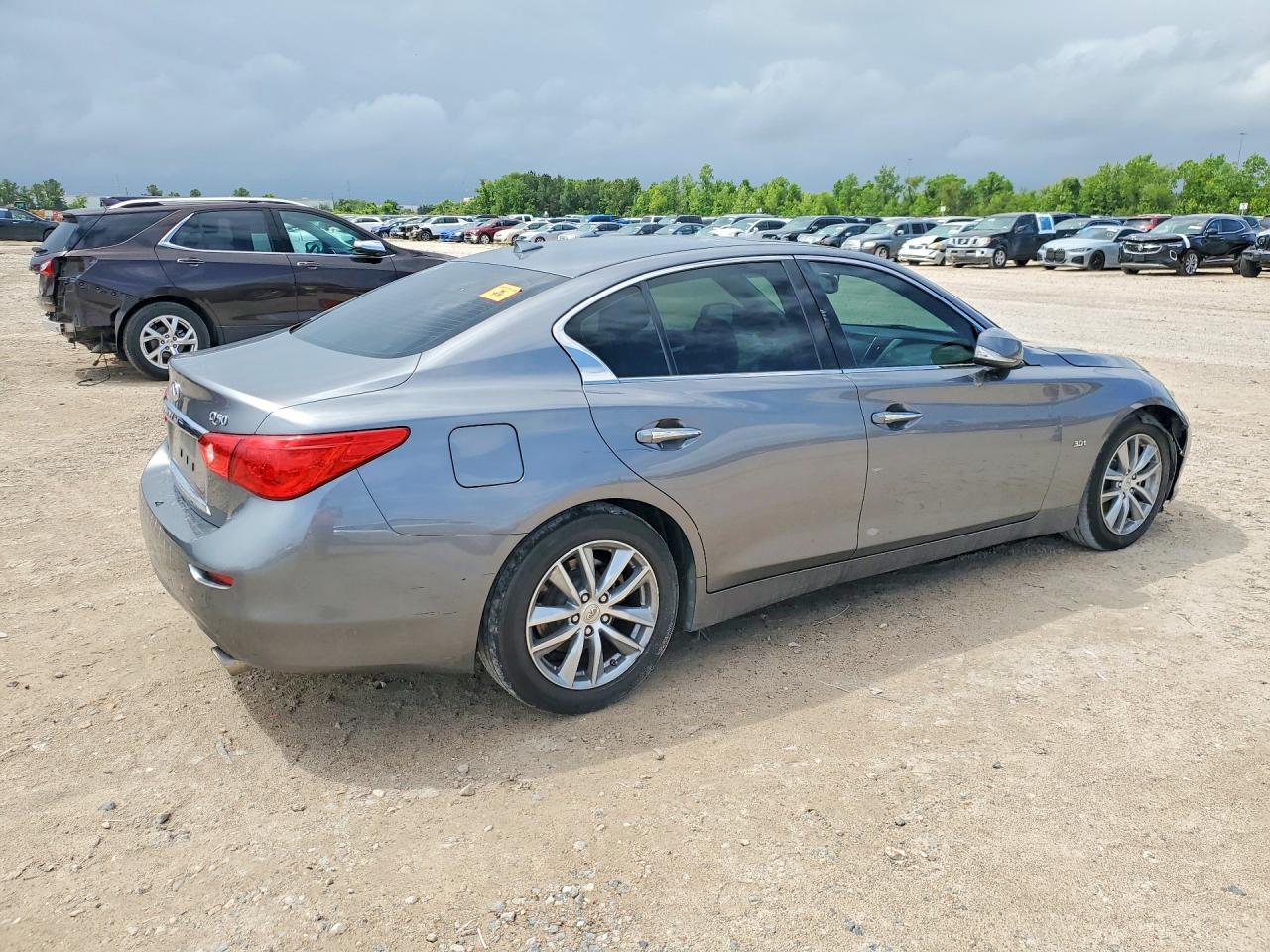 2017 Infiniti Q50 - zdjęcie 3