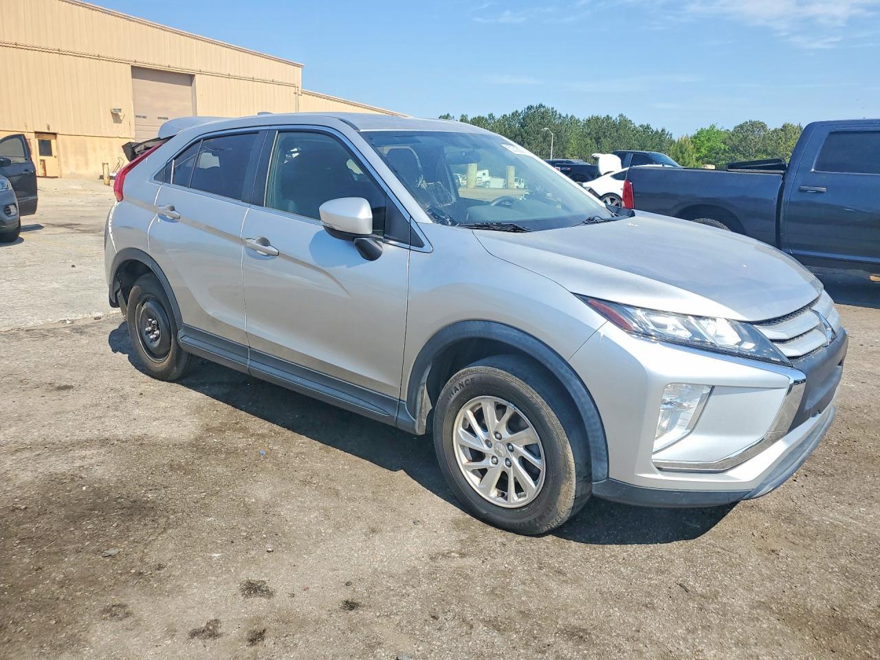2018 Mitsubishi Eclipse Cross Es - zdjęcie 4