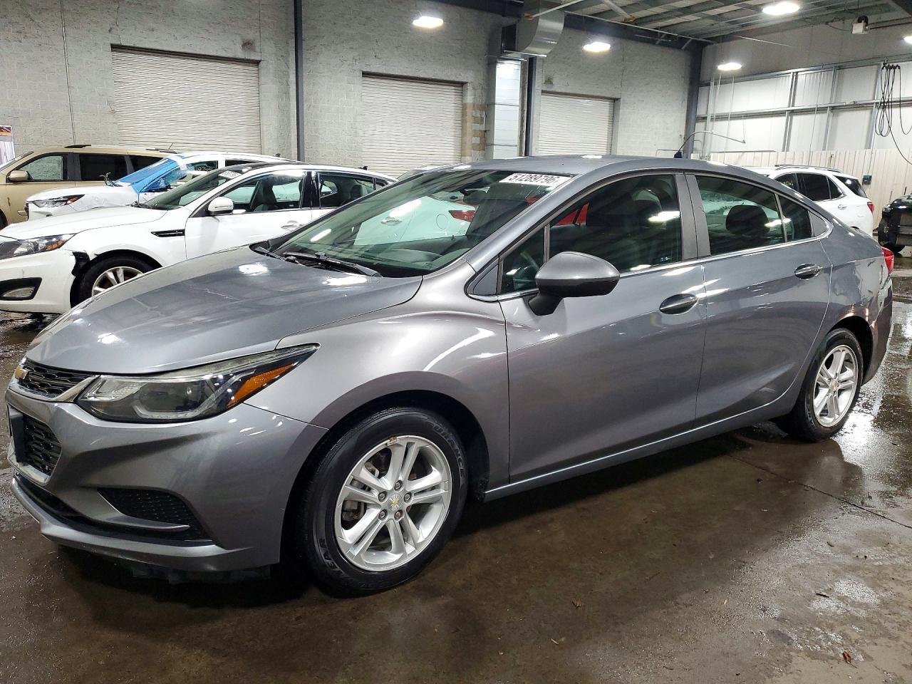 2018 Chevrolet Cruze Lt - zdjęcie główne