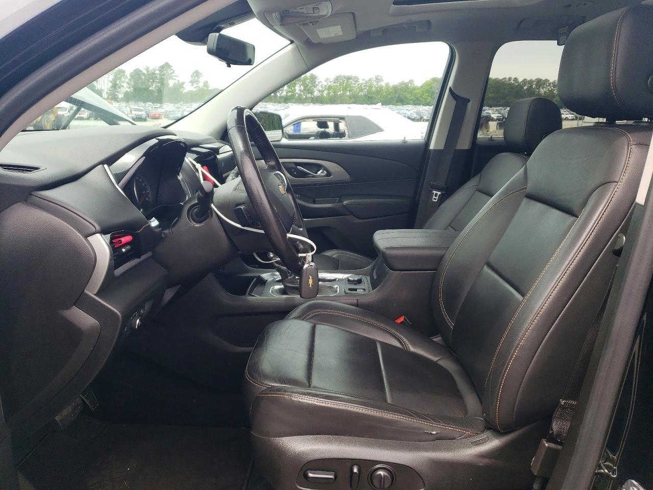 2021 Chevrolet Traverse Lt - zdjęcie 7