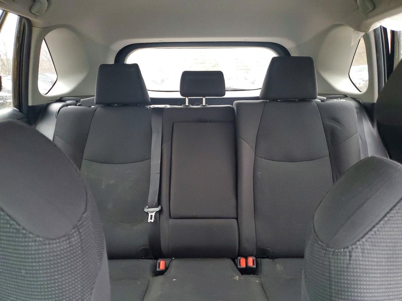 2019 Toyota Rav4 Le - zdjęcie 10