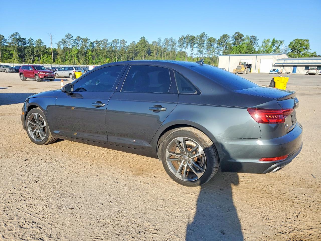 2019 Audi A4 Premium - zdjęcie 2