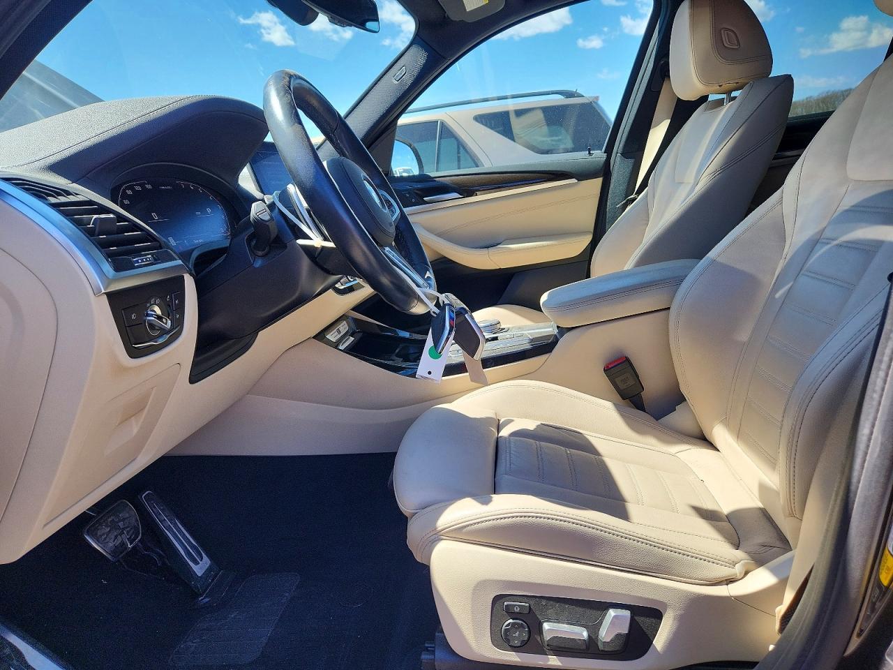 2021 BMW X3 xDrivem40I - zdjęcie 7