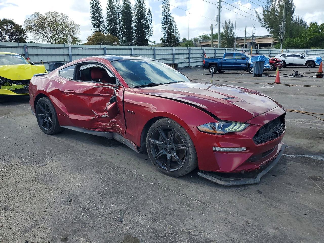 2019 Ford Mustang Gt - zdjęcie 4