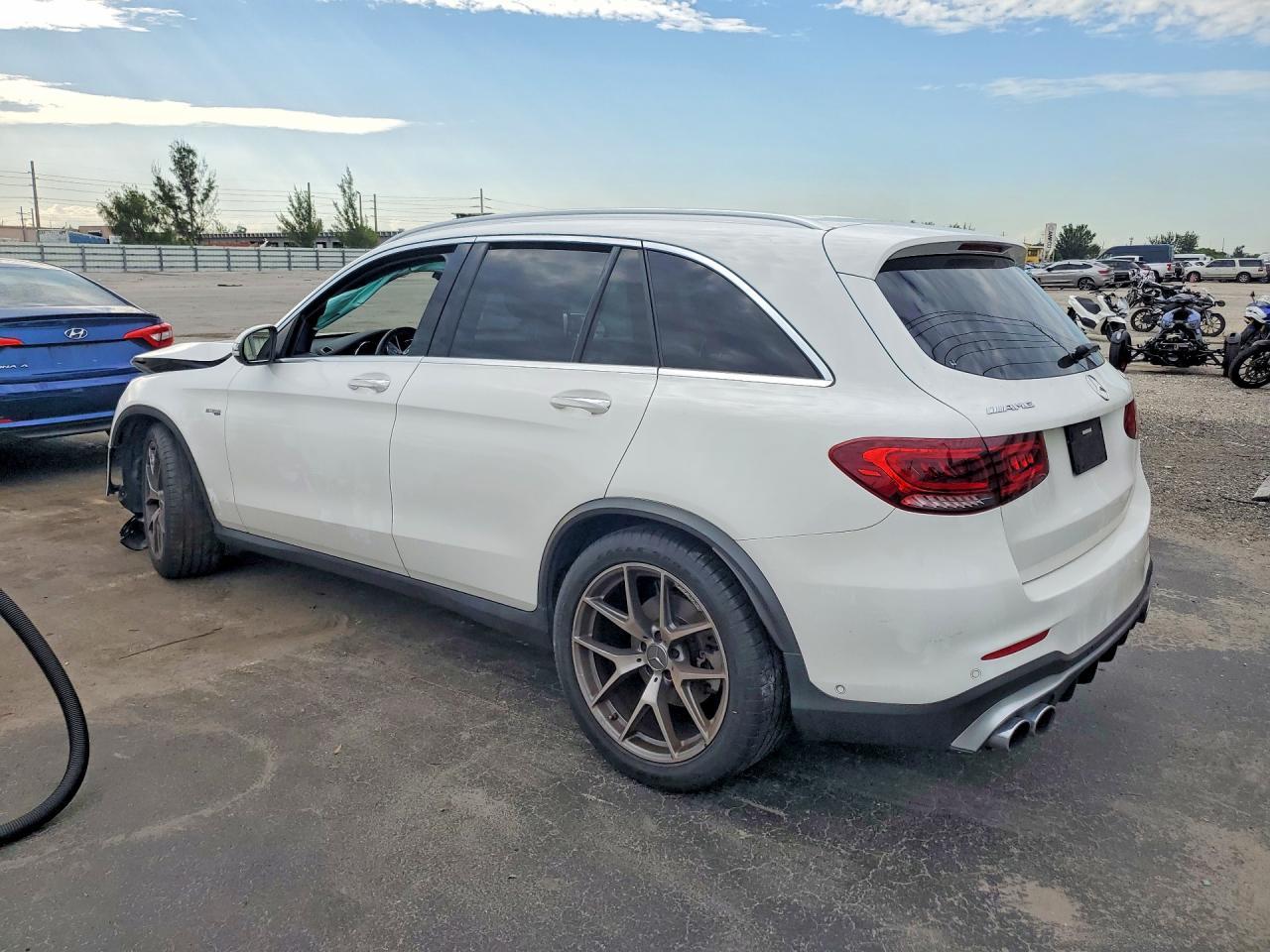 2022 Mercedes-Benz Glc 43 4Matic Amg - zdjęcie 2
