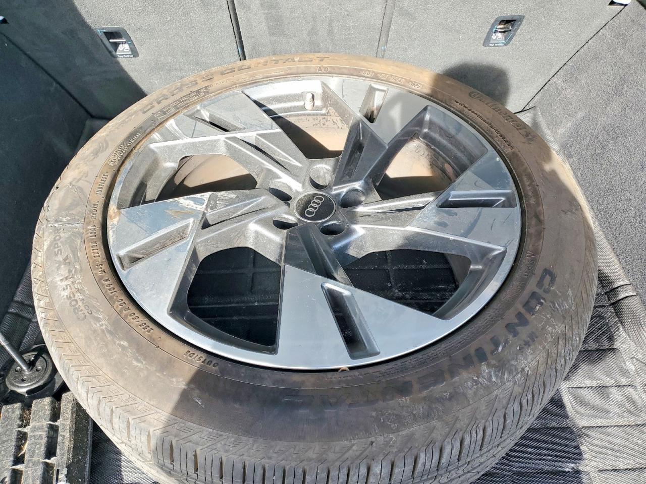 2022 Audi E-Tron Premium Plus - zdjęcie 13