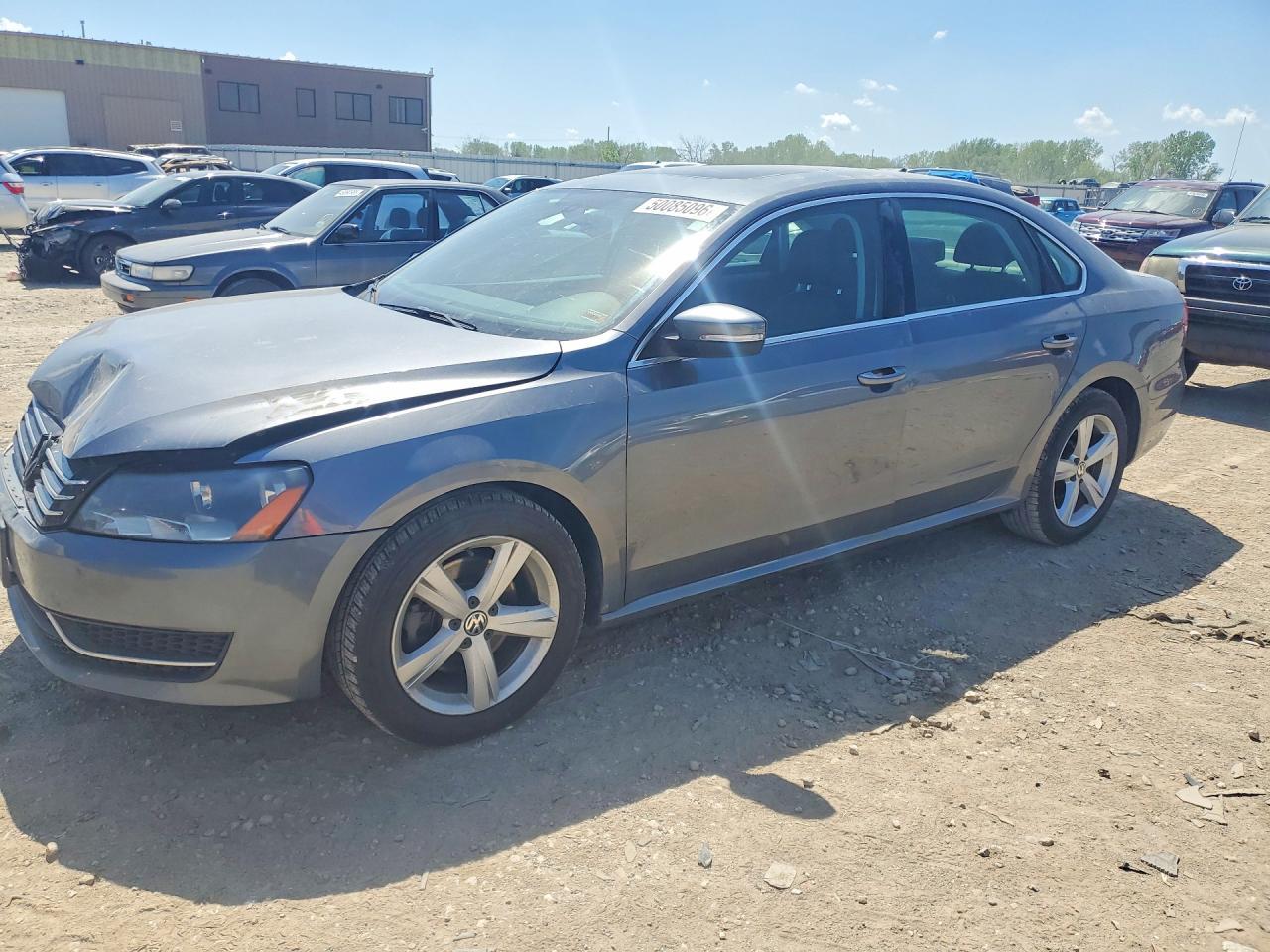 2013 Volkswagen Passat - zdjęcie główne