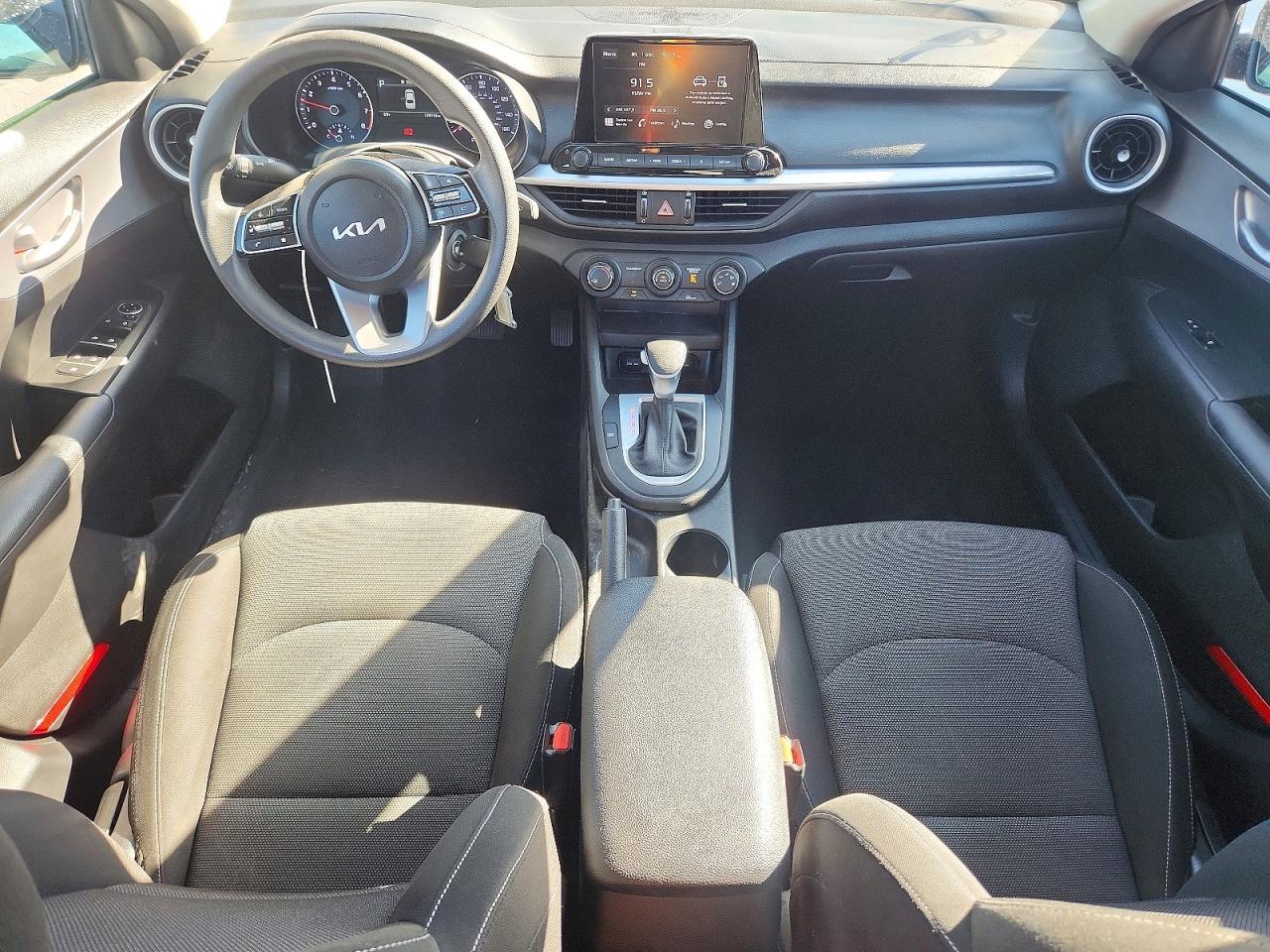 2023 Kia Forte Lxs - zdjęcie 8