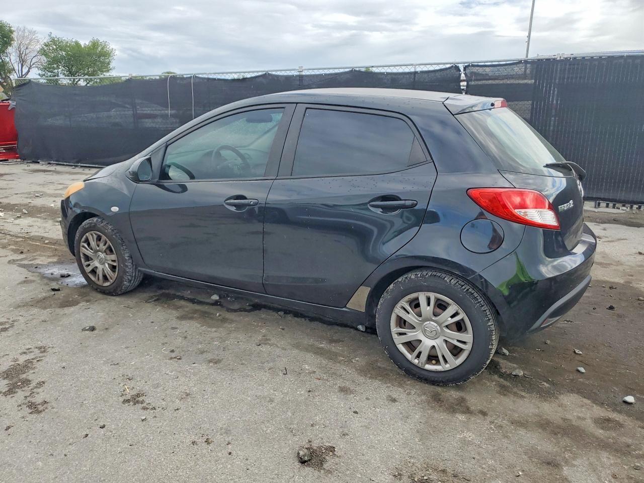 2014 Mazda Mazda2 Sport - zdjęcie 2
