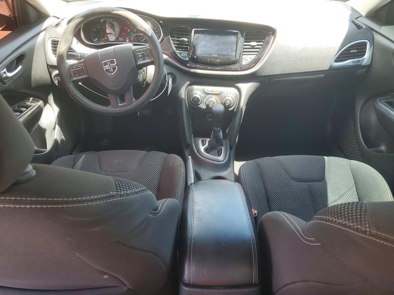 2016 Dodge Dart Sxt - zdjęcie 8