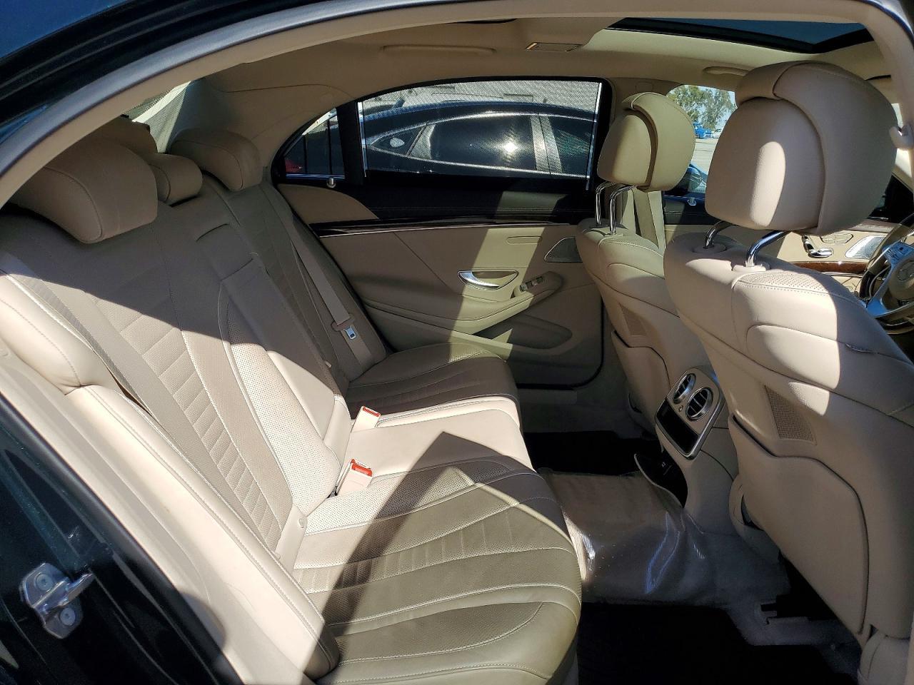 2018 Mercedes-Benz S 560 - zdjęcie 10