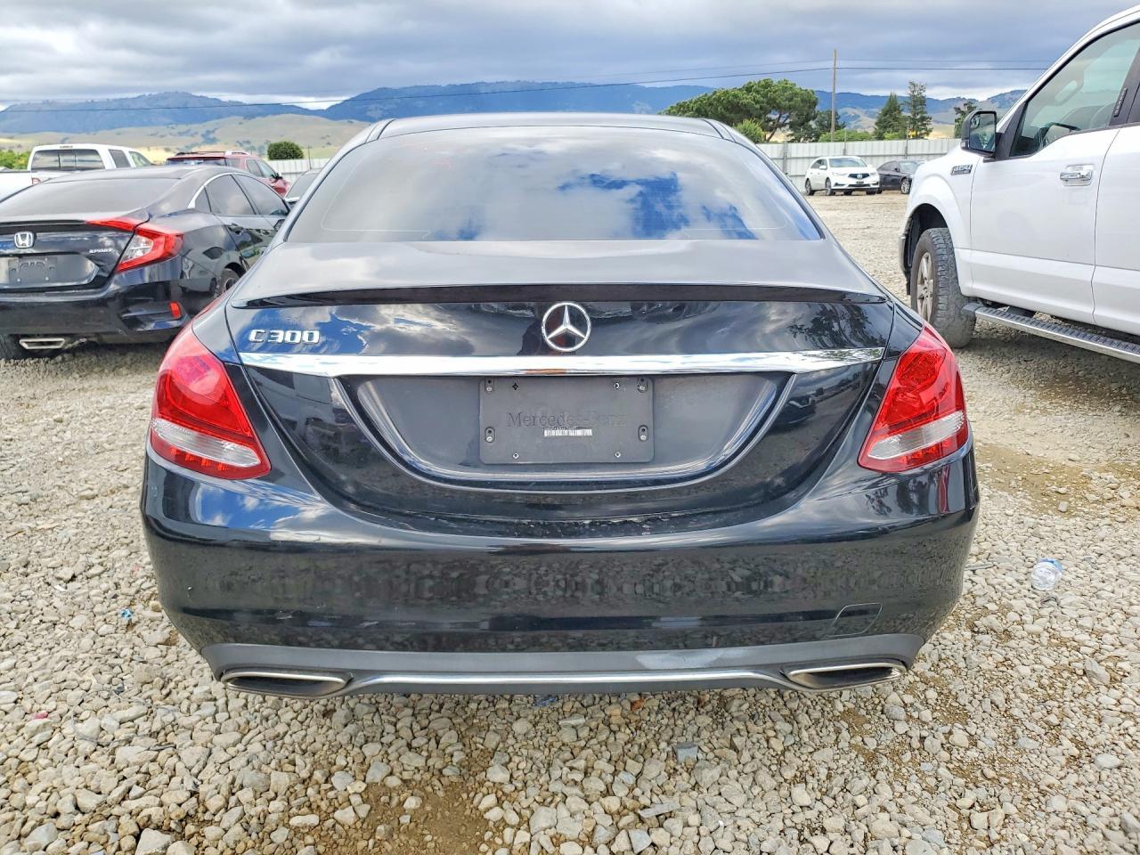 2016 Mercedes Benz C 300 - zdjęcie 6