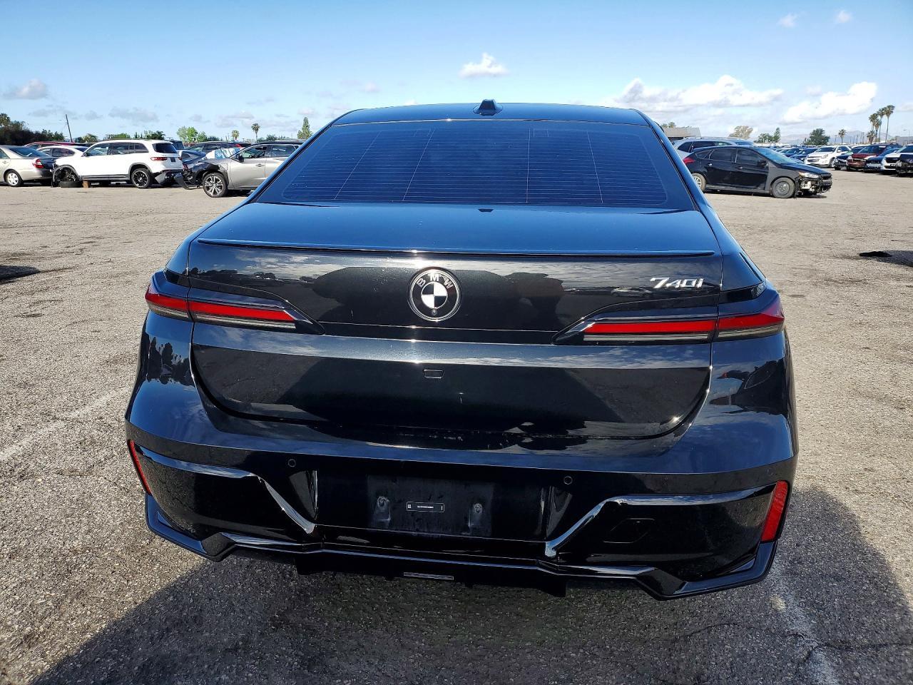 2025 BMW 740 I - zdjęcie 6