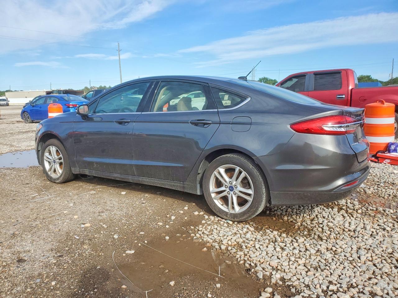 2018 Ford Fusion Se - zdjęcie 2
