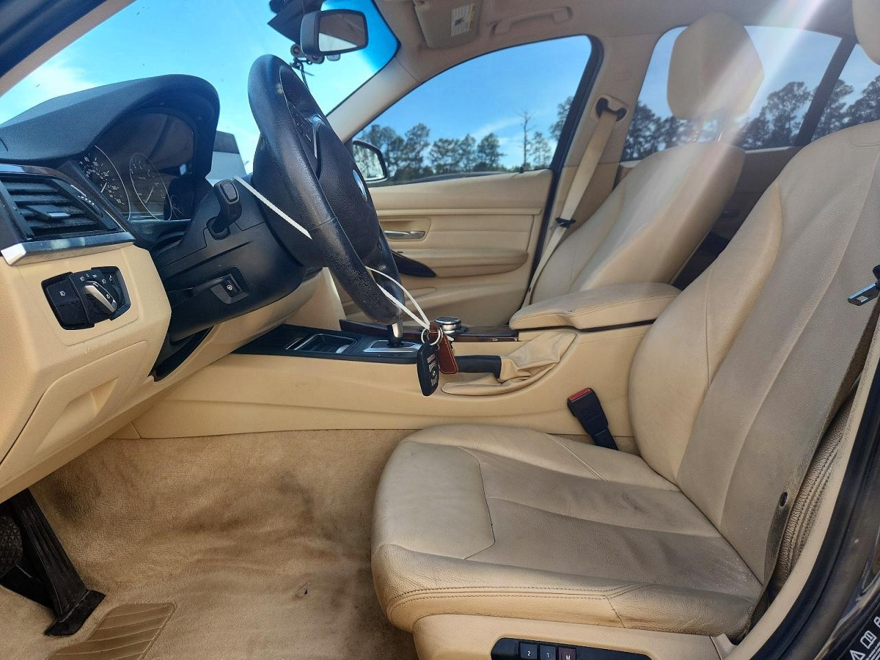 2014 BMW 335 Xi - zdjęcie 7