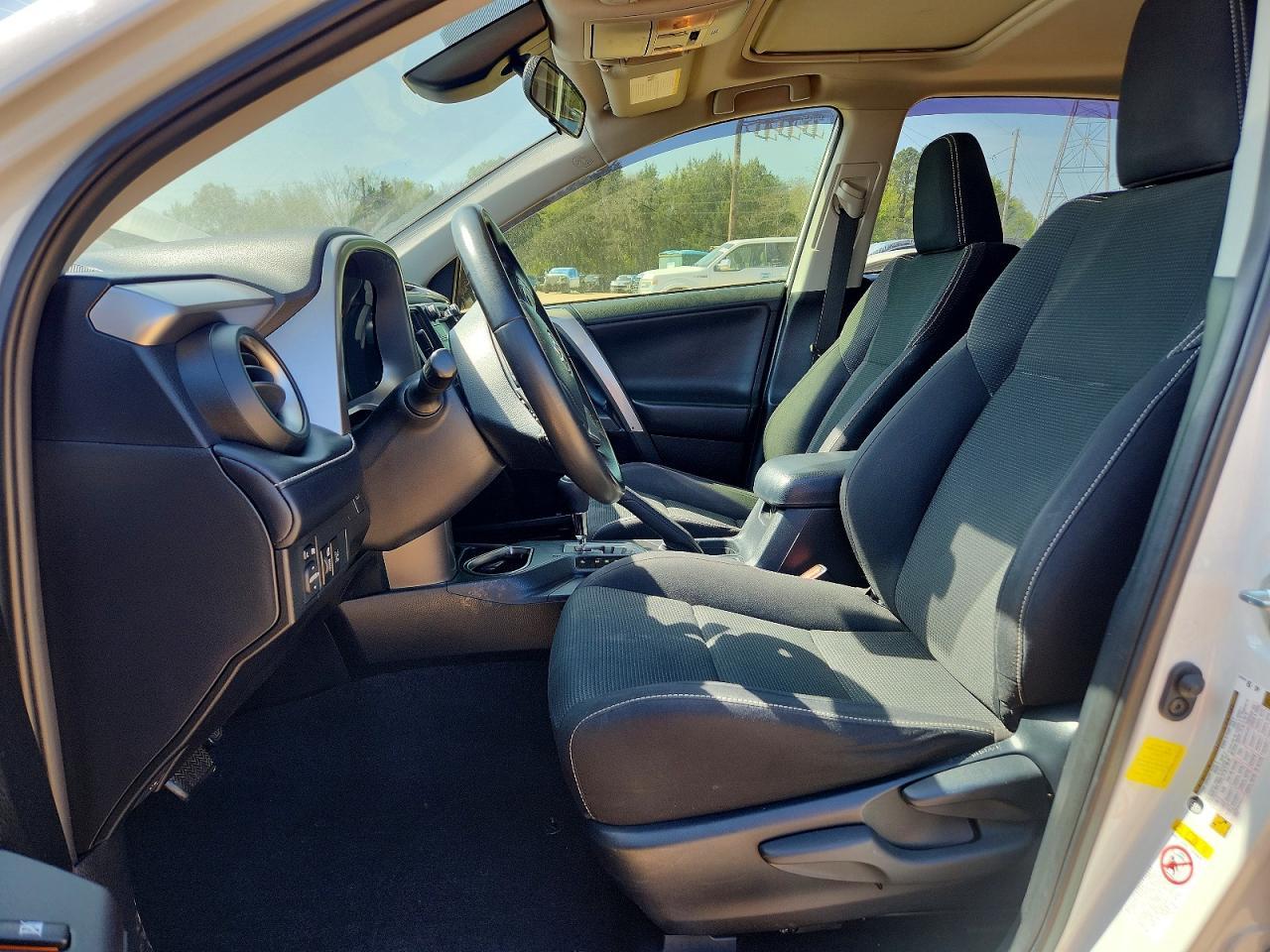 2018 Toyota Rav4 Xle - zdjęcie 7