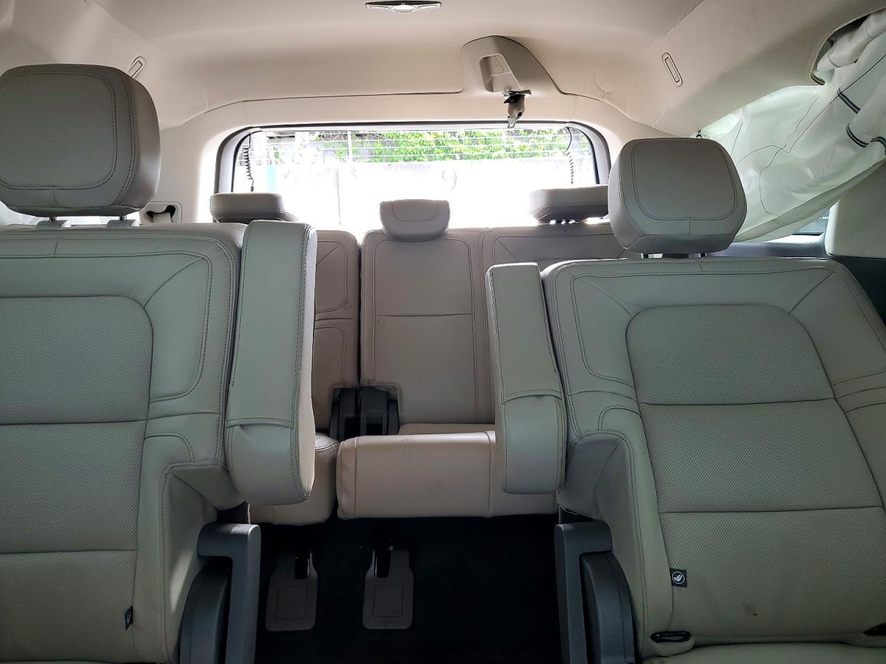 2024 Lincoln Navigator Reserve - zdjęcie 10