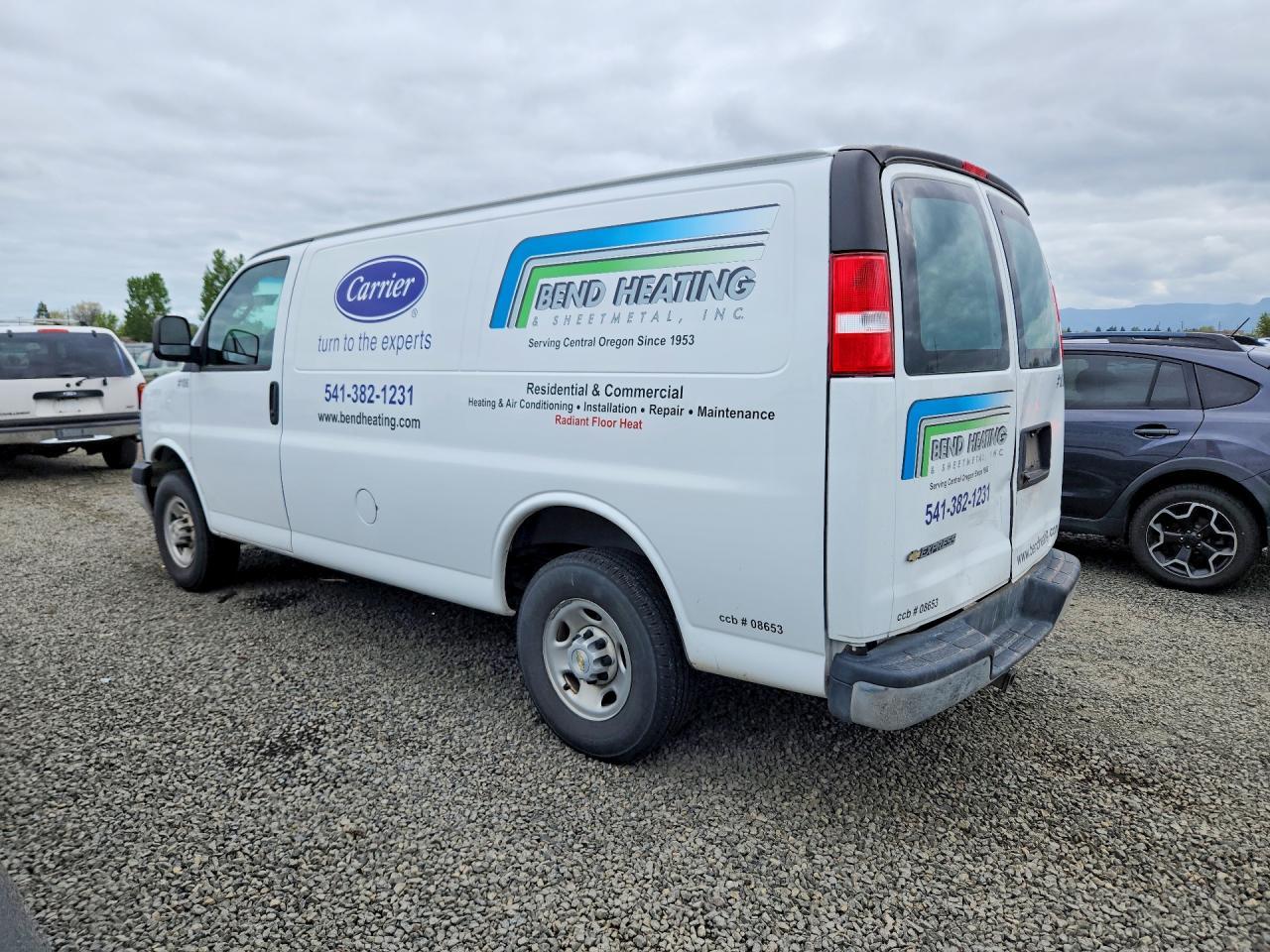 2023 Chevrolet Express G2500 - zdjęcie 2