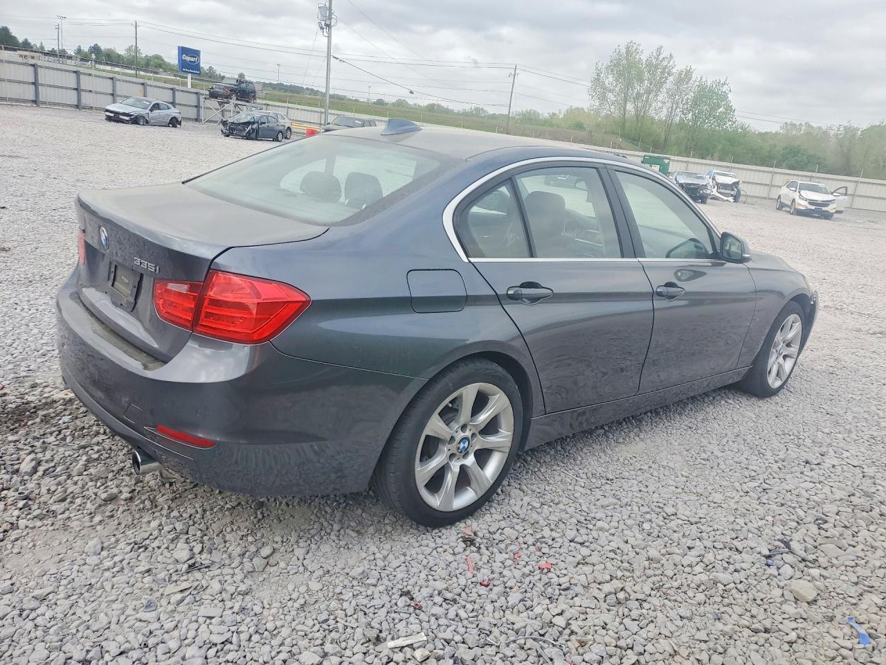 2015 BMW 335 Xi - zdjęcie 3