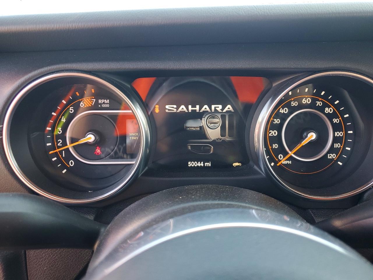 2019 Jeep Wrangler Unlimited Sahara - zdjęcie 9