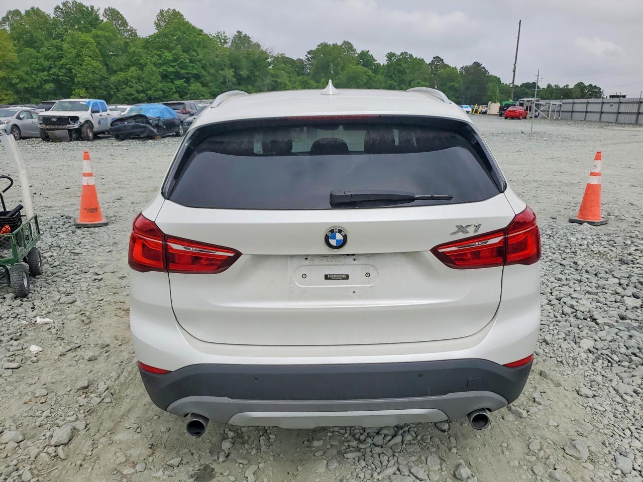 2016 BMW X1 xDrive28I - zdjęcie 6