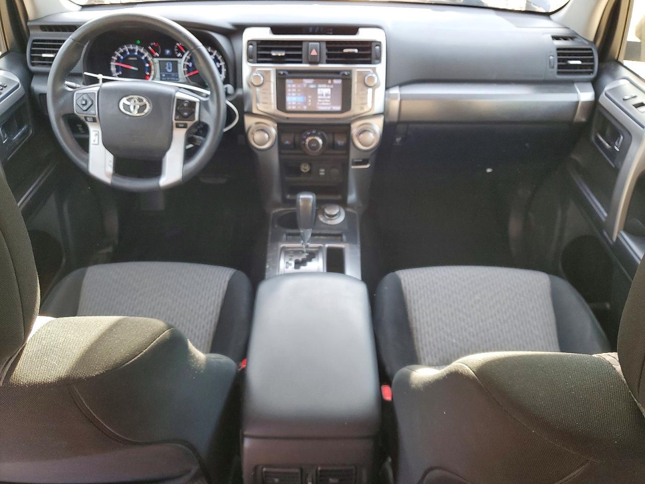 2019 Toyota 4Runner Sr5 - zdjęcie 8