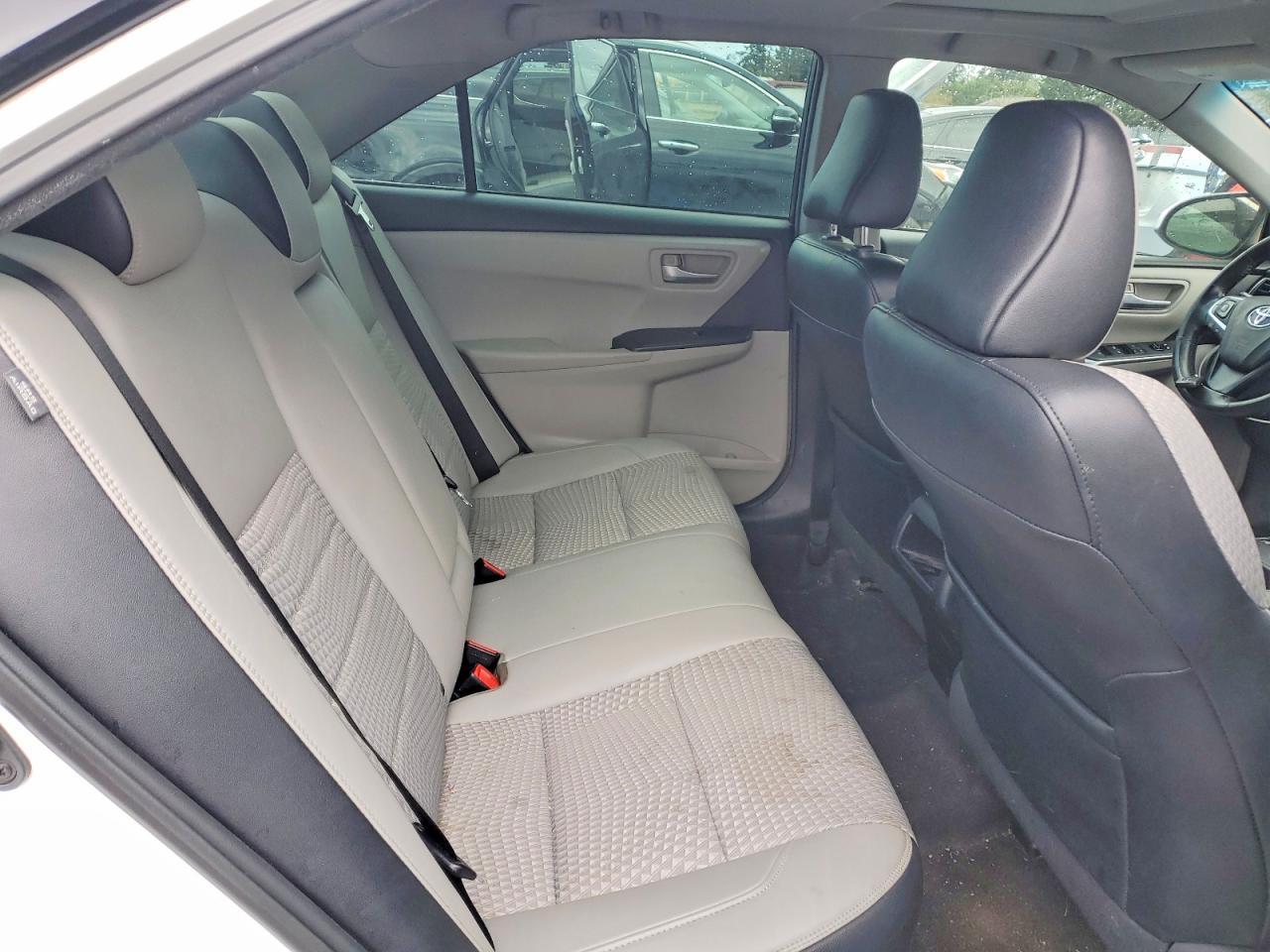 2015 Toyota Camry Se - zdjęcie 10