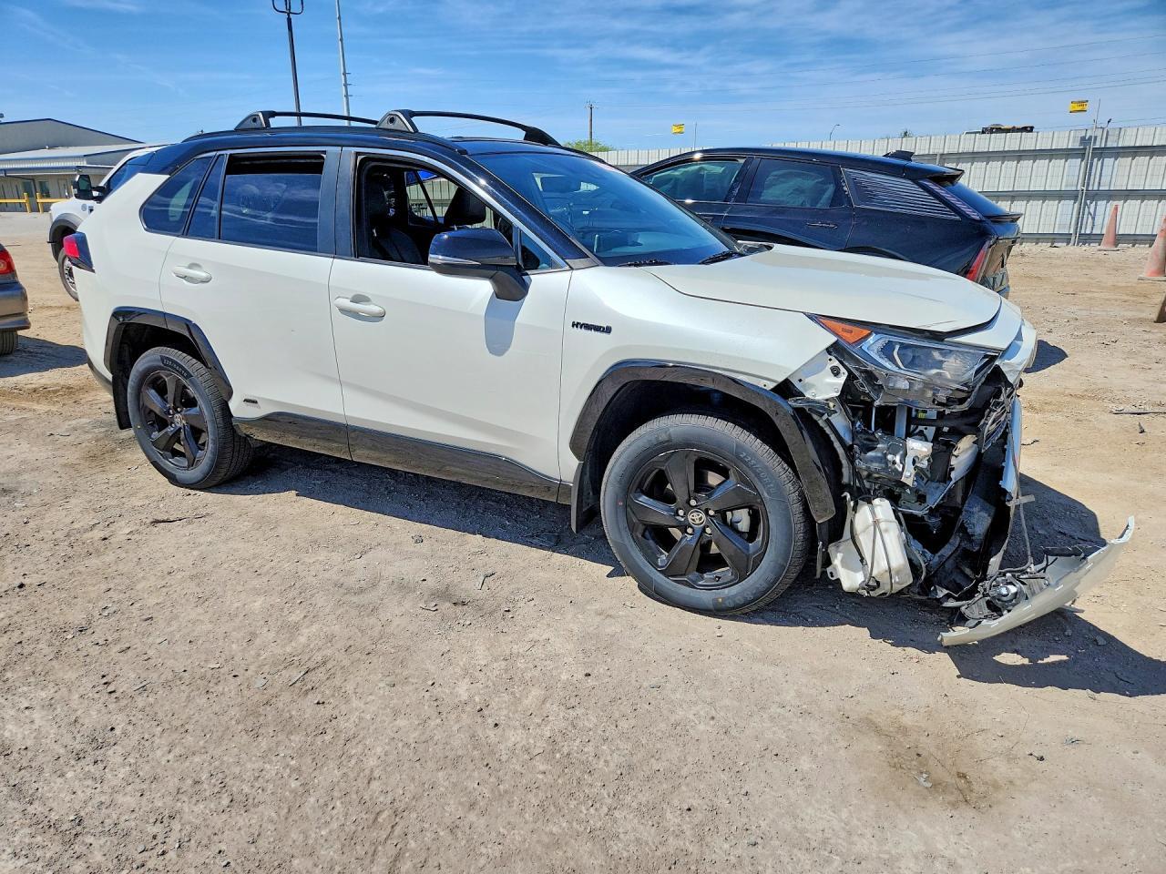 2021 Toyota Rav4 Xse - zdjęcie 4