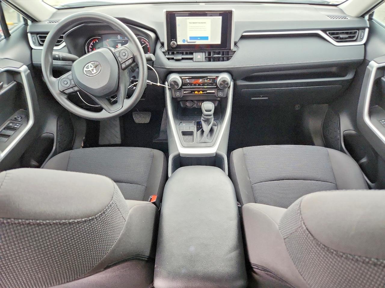 2025 Toyota Rav4 Le - zdjęcie 8
