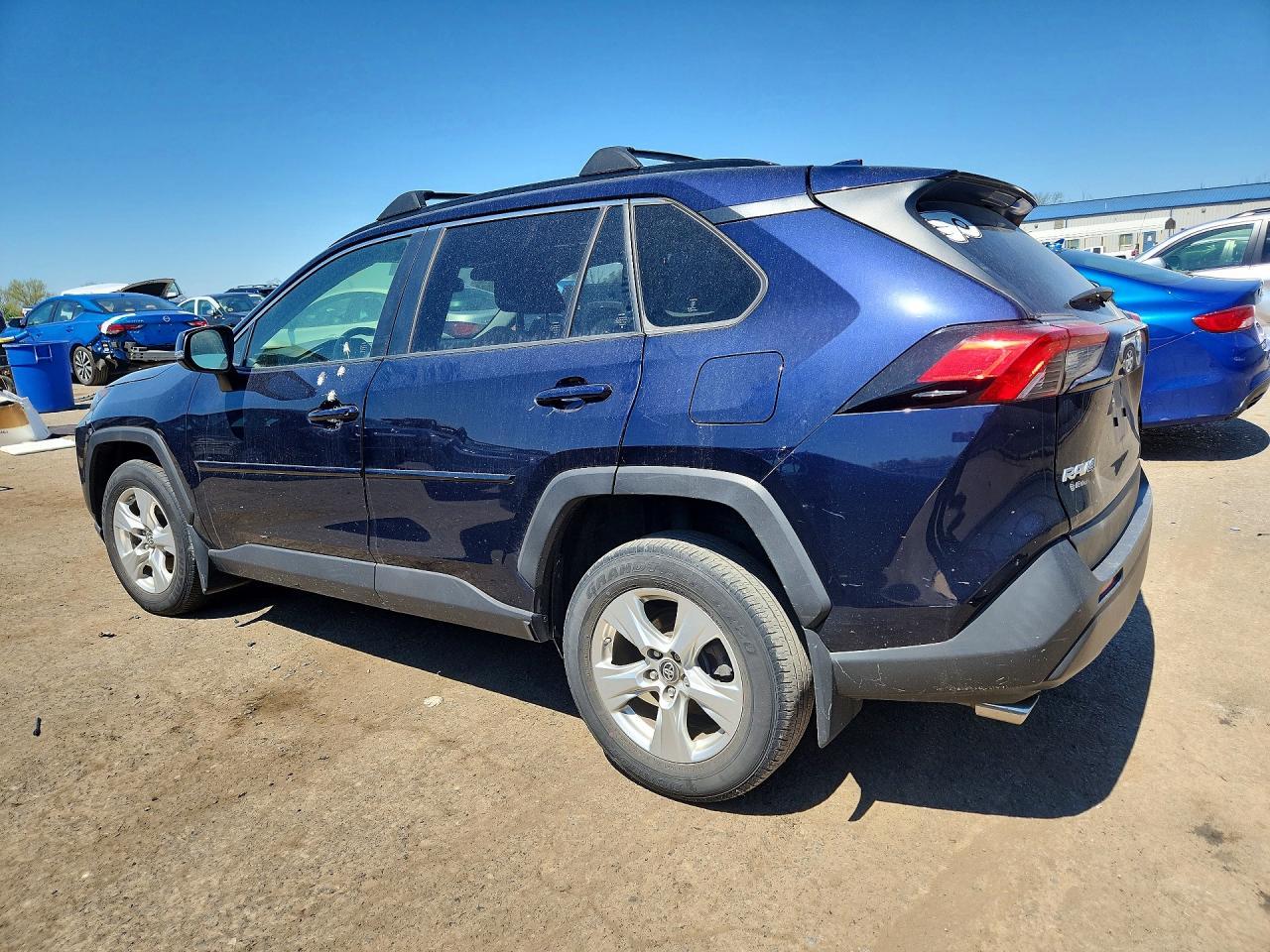2019 Toyota Rav4 Xle - zdjęcie 2