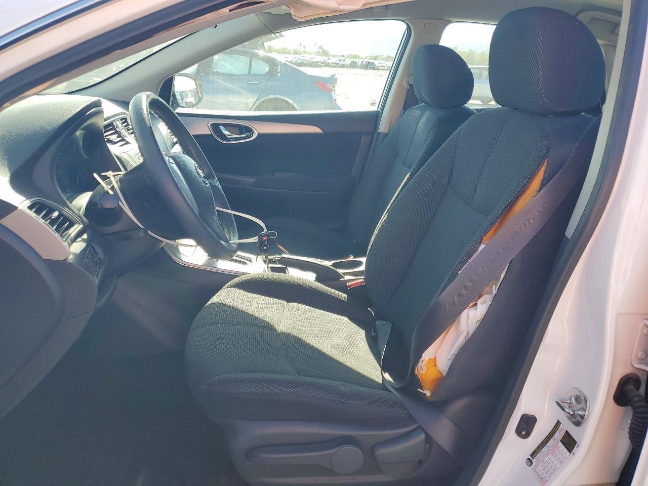 2013 Nissan Sentra S - zdjęcie 7